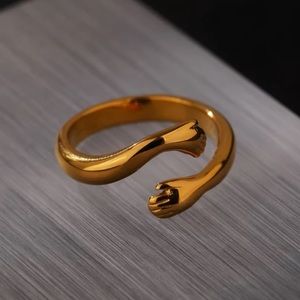 Gold Embrace Ring